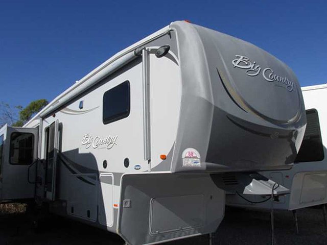 2011 Heartland Big Country Photo