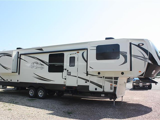 15 Heartland Big Country