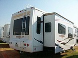 2009 Heartland Bighorn Photo #18