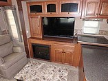 2011 Heartland Bighorn Photo #9