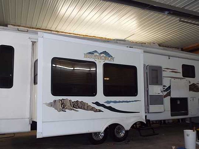 2006 Heartland Bighorn Photo