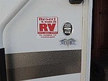 2009 Heartland Bighorn Photo #10