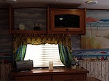 2011 Heartland Bighorn Photo #7
