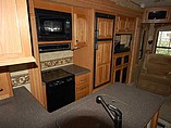 2009 Heartland Bighorn Photo #11
