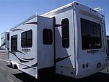 2008 Heartland Bighorn Photo #2