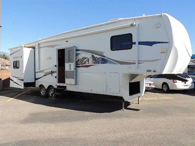 09 Heartland Bighorn