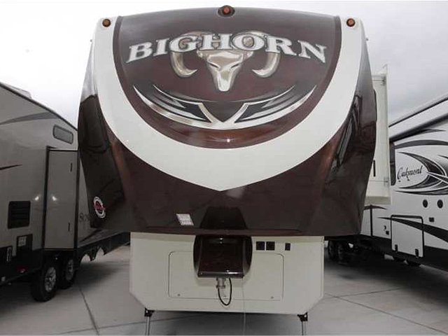 2016 Heartland Bighorn Photo