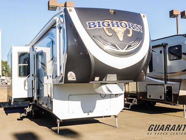 2015 Heartland Bighorn Photo