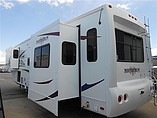 2009 Heartland Bighorn Photo #3