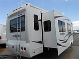 2009 Heartland Bighorn Photo #4