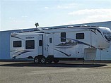 2011 Heartland Bighorn Photo #28