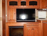 2011 Heartland Bighorn Photo #8
