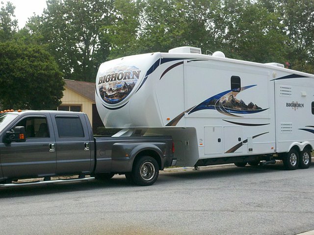 2011 Heartland Bighorn Photo