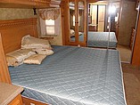 2009 Heartland Bighorn Photo #4