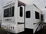 2011 Heartland Bighorn Photo #3
