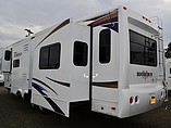 2011 Heartland Bighorn Photo #4