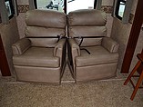 2011 Heartland Bighorn Photo #14