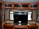 2011 Heartland Bighorn Photo #16