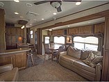 2011 Heartland Bighorn Photo #7