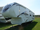 2012 Heartland Bighorn Photo #2
