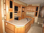 2008 Heartland Bighorn Photo #8