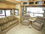 2009 Heartland Bighorn Photo #6