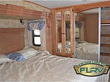 2009 Heartland Bighorn Photo #9