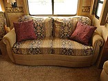 2010 Heartland Bighorn Photo #8