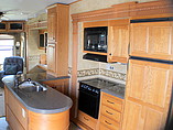 2010 Heartland Bighorn Photo #6