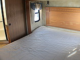 2010 Heartland Bighorn Photo #19