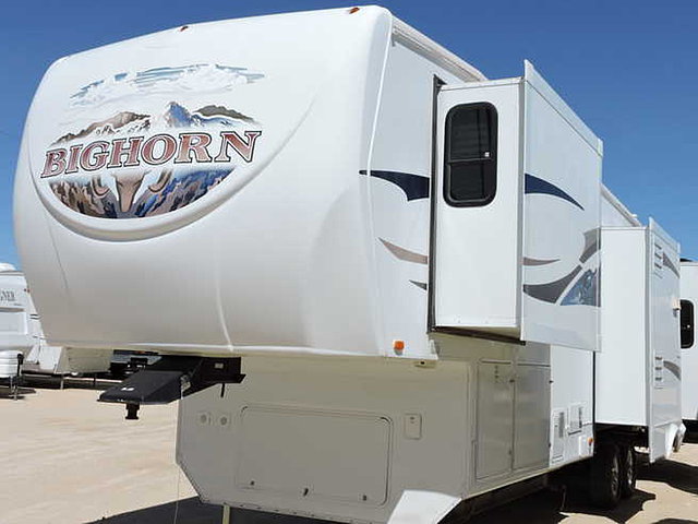 2009 Heartland Bighorn Photo