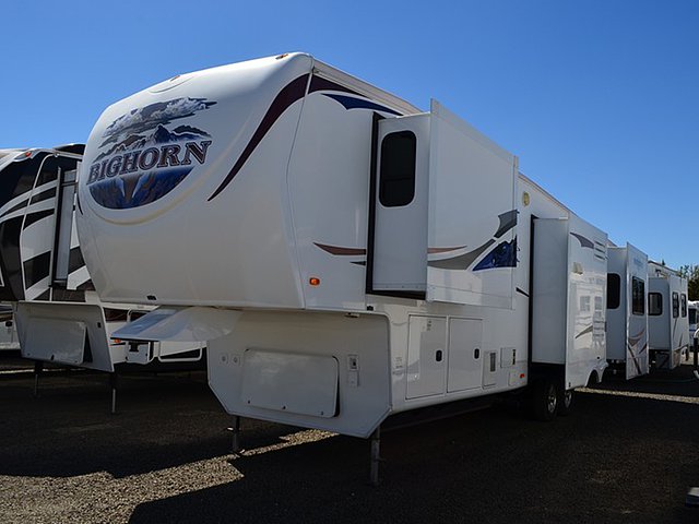 2010 Heartland Bighorn Photo