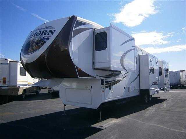 2014 Heartland Bighorn Photo