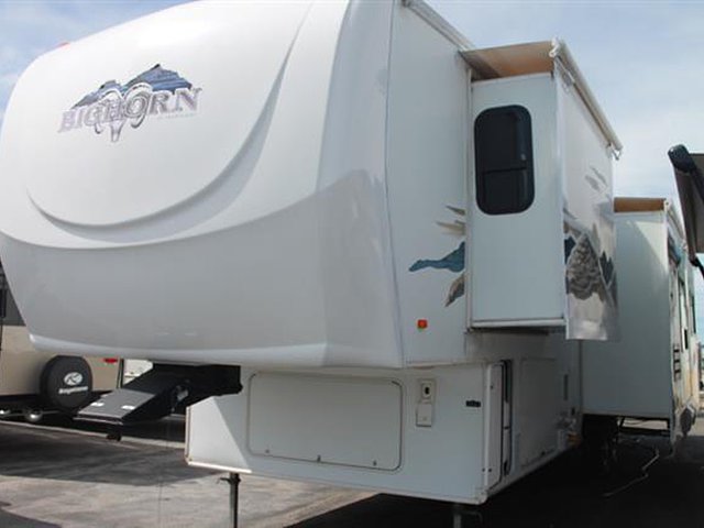 2006 Heartland Bighorn Photo