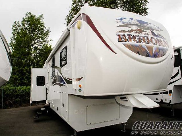 2010 Heartland Bighorn Photo