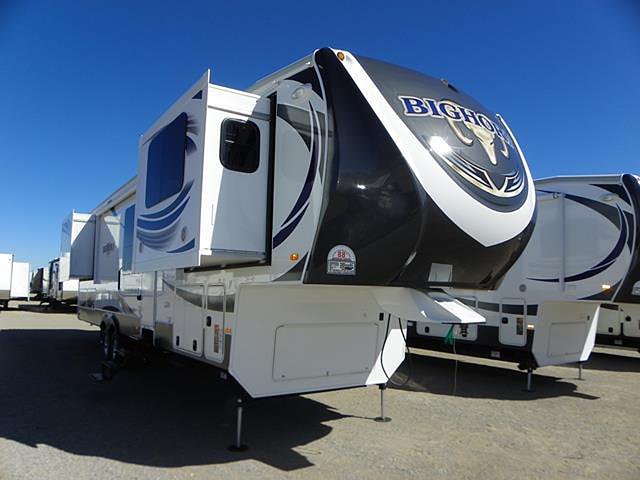 2015 Heartland Bighorn Photo