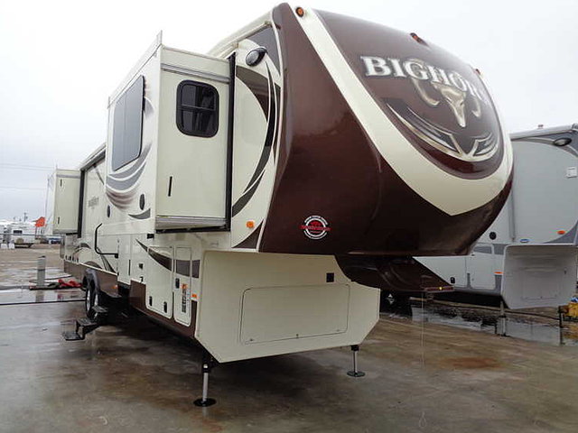 2016 Heartland Bighorn Photo