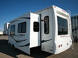 2008 Heartland Bighorn Photo #4