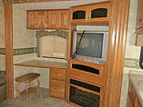 2006 Heartland Bighorn Photo #9
