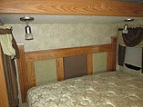 2006 Heartland Bighorn Photo #25