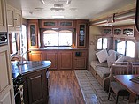2011 Heartland Caliber Photo #12