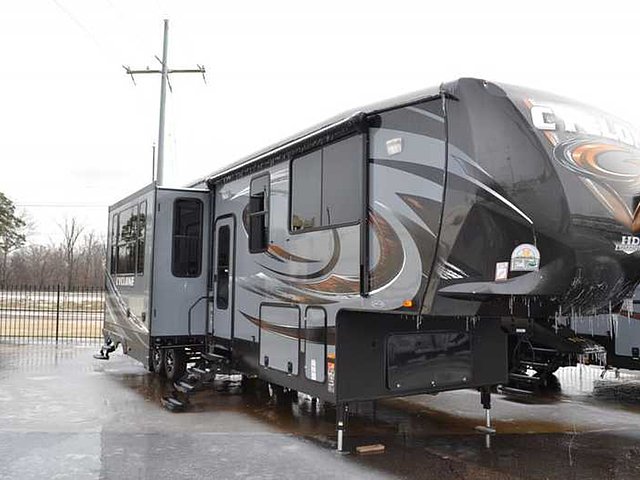 2015 Heartland Cyclone Photo