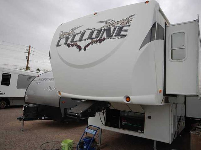 2009 Heartland Cyclone Photo