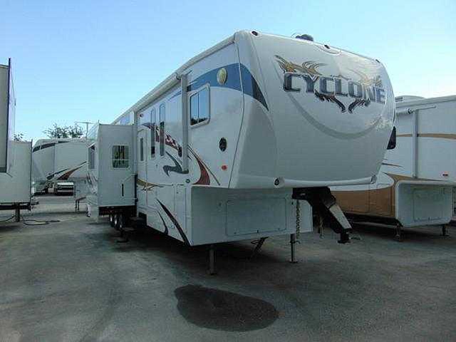 2009 Heartland Cyclone Photo