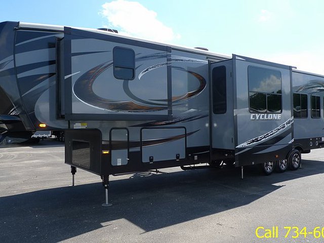 15 Heartland Cyclone