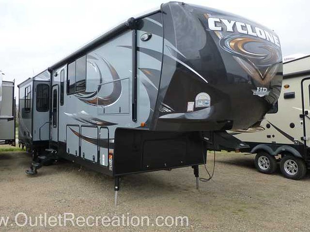 15 Heartland Cyclone