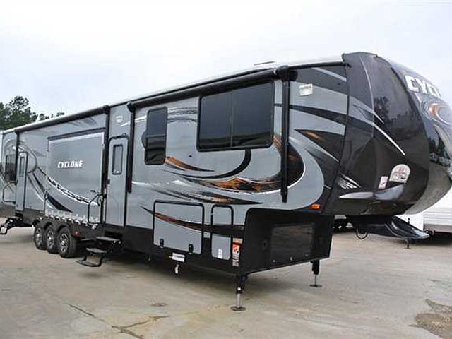 15 Heartland Cyclone