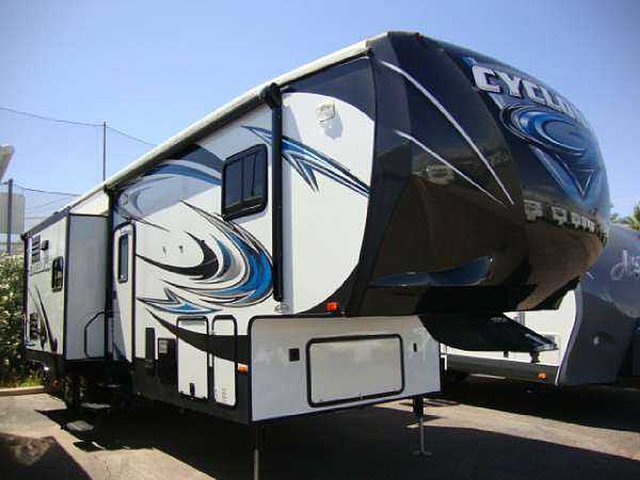 14 Heartland Cyclone