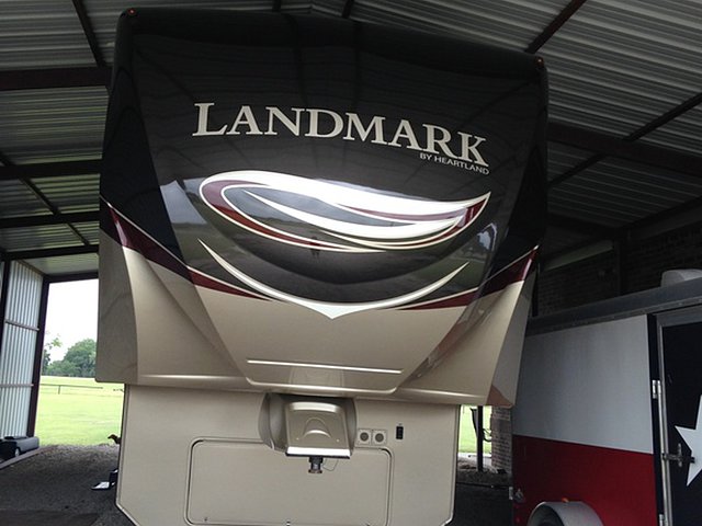 2013 Heartland Landmark Photo