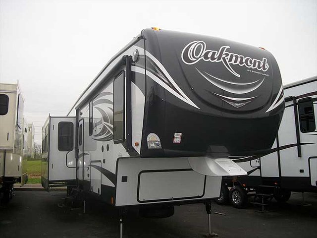 2015 Heartland Oakmont Photo